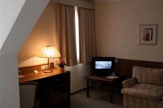 Rheinhotel Luxhof Speyer Esterno foto